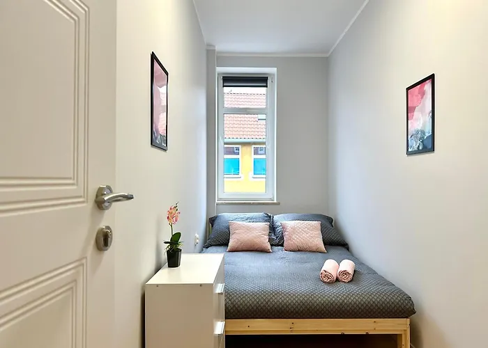 Mmrent Pink * Gdansk